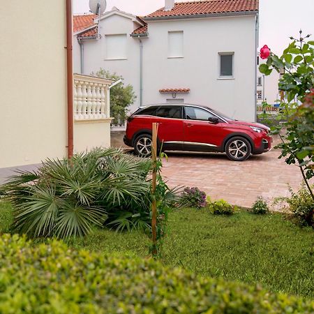 Apartments4You Водице Экстерьер фото