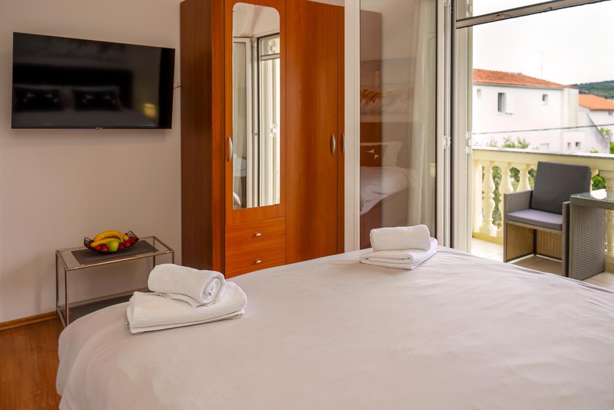 Apartments4You Водице Экстерьер фото